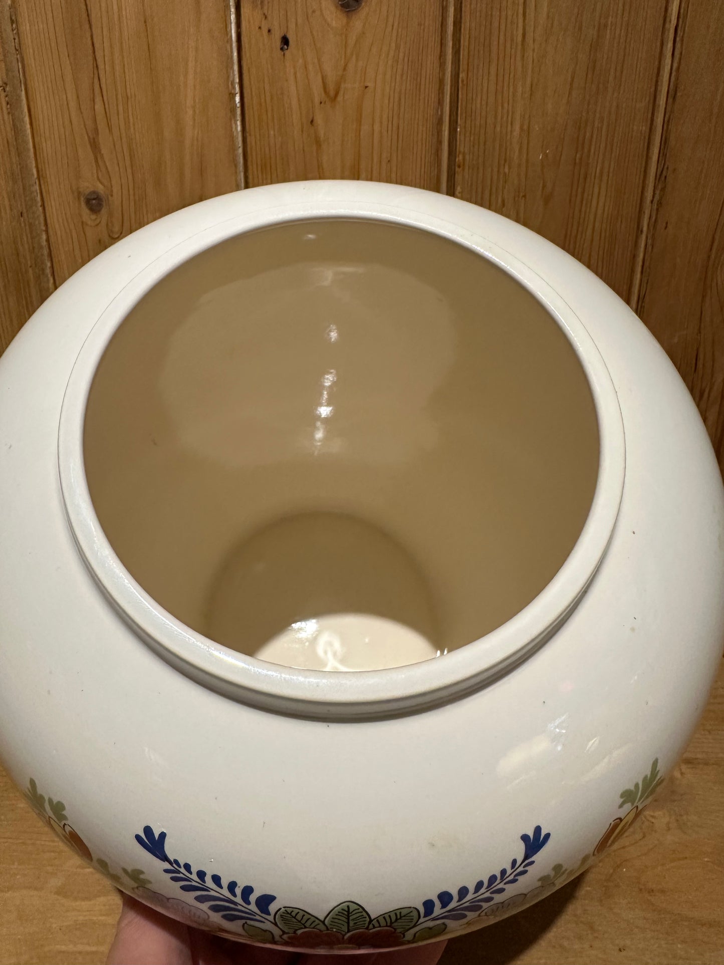 Delft Royal Goedewaagen Covered Jar