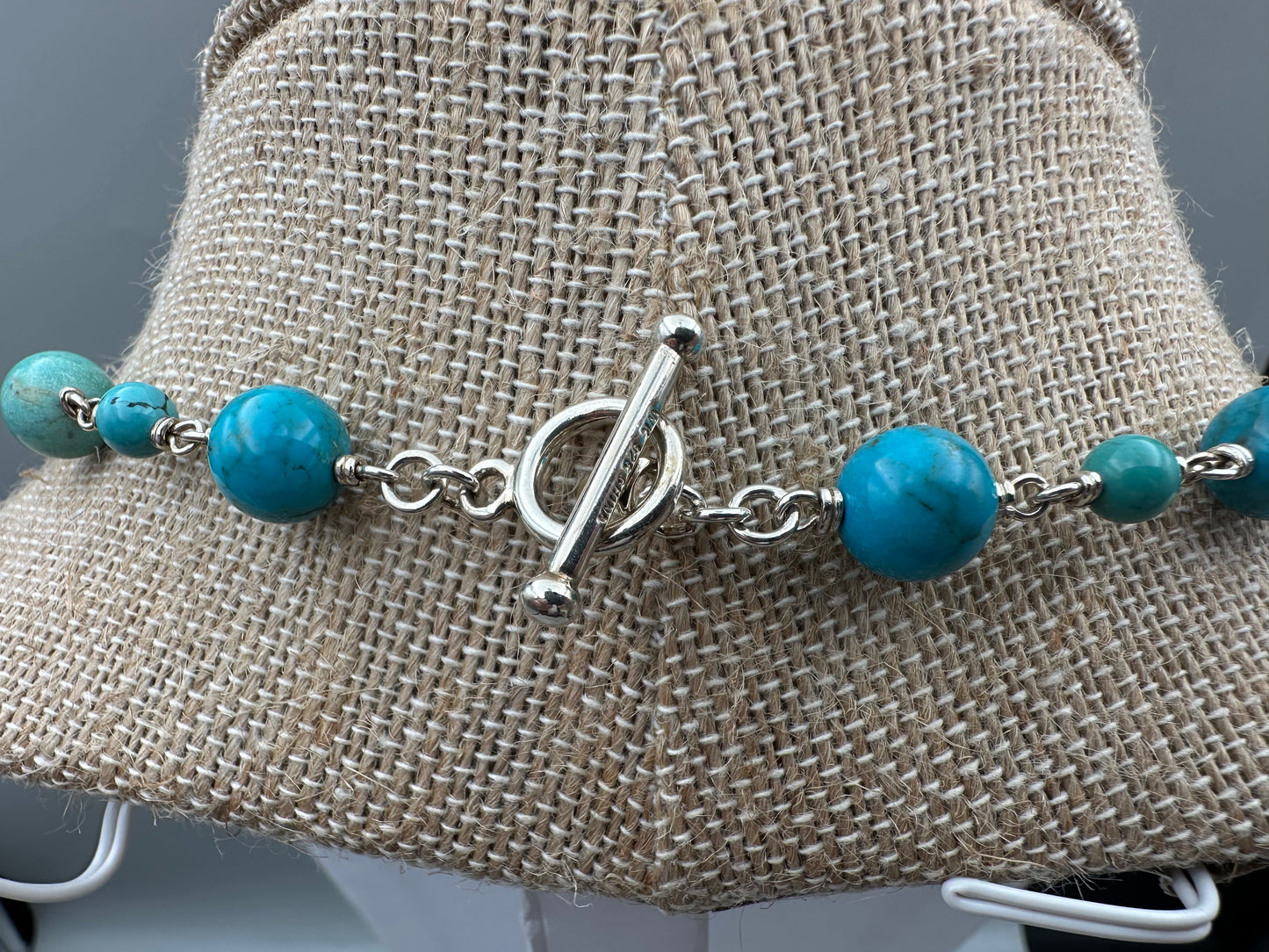 Vintage Whitney Kelly 23 inch turquoise beaded necklace